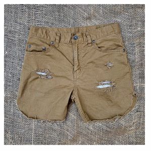 Khaki cutoffs